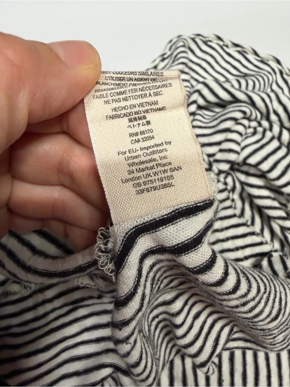 We The Free Womens medium Black white stripe Short Sleeve Asymmetrical shirt